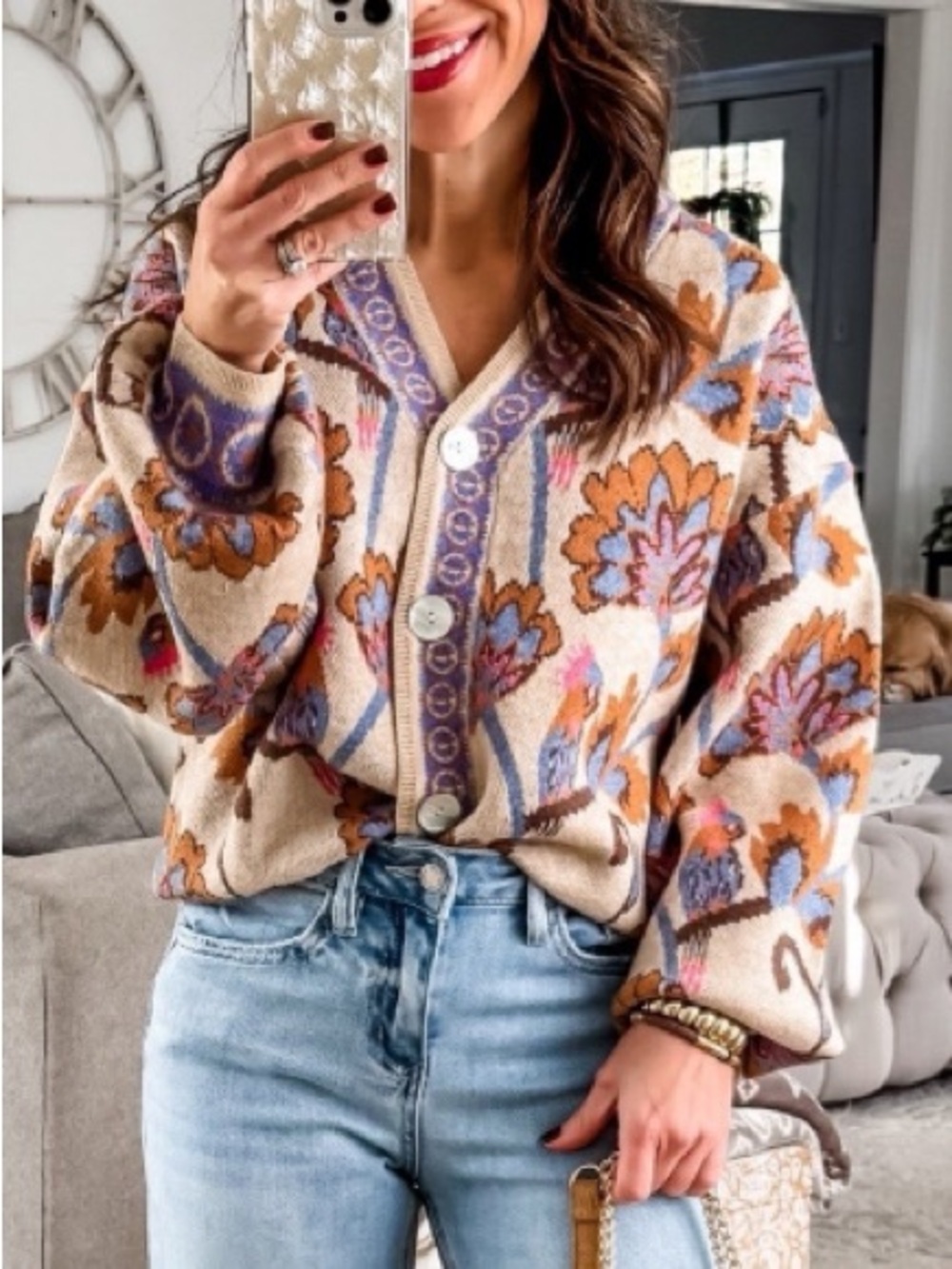Floral Pattern Button-Front V-Neck Sweater - Cream/Multicolor🚌